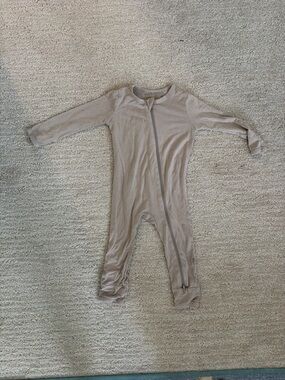 Kyte BABY 12-18m Zippered Romper